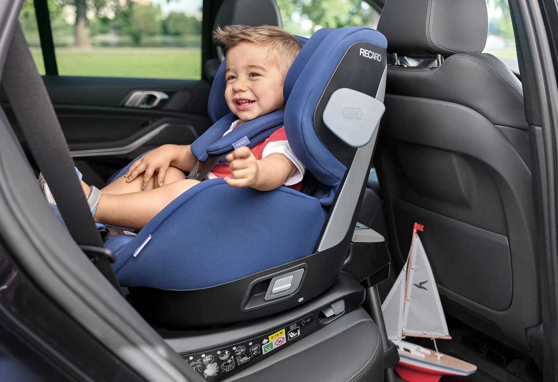 lifestyle-salia-select-pacific-blue-car-childseat