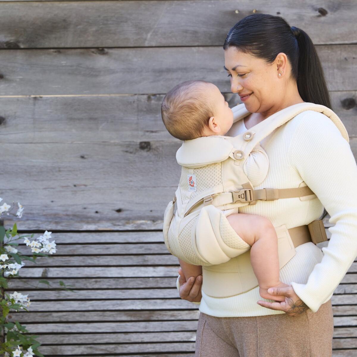 Nosilka Ergobaby Omni Classic Mesh Natural Beige 4