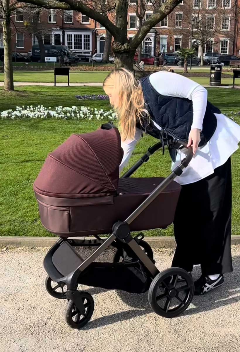 Nakup otrosˇkega vozicˇka1