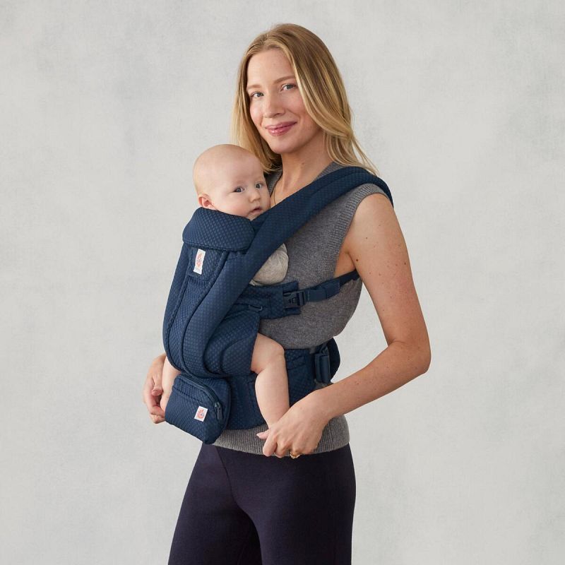 Nosilka Ergobaby Omni Deluxe Mesh Midnight Blue 3