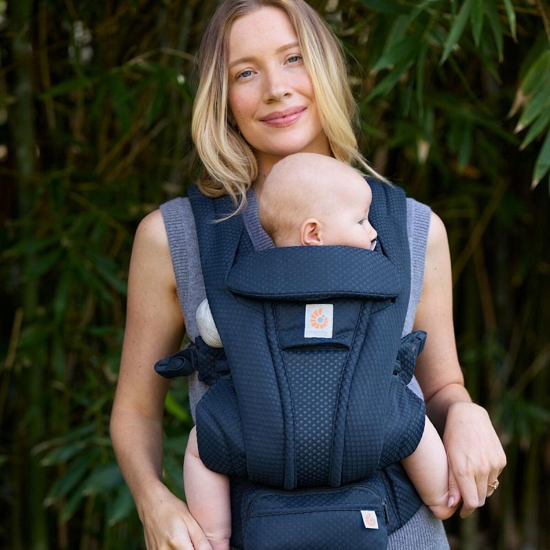 Nosilka Ergobaby Omni Deluxe Mesh Midnight Blue 4
