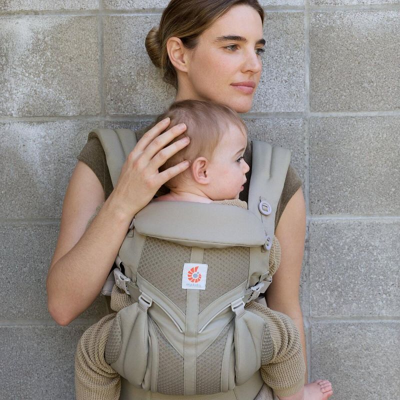 Nosilka Ergobaby Omni Classic Mesh Soft Olive 4